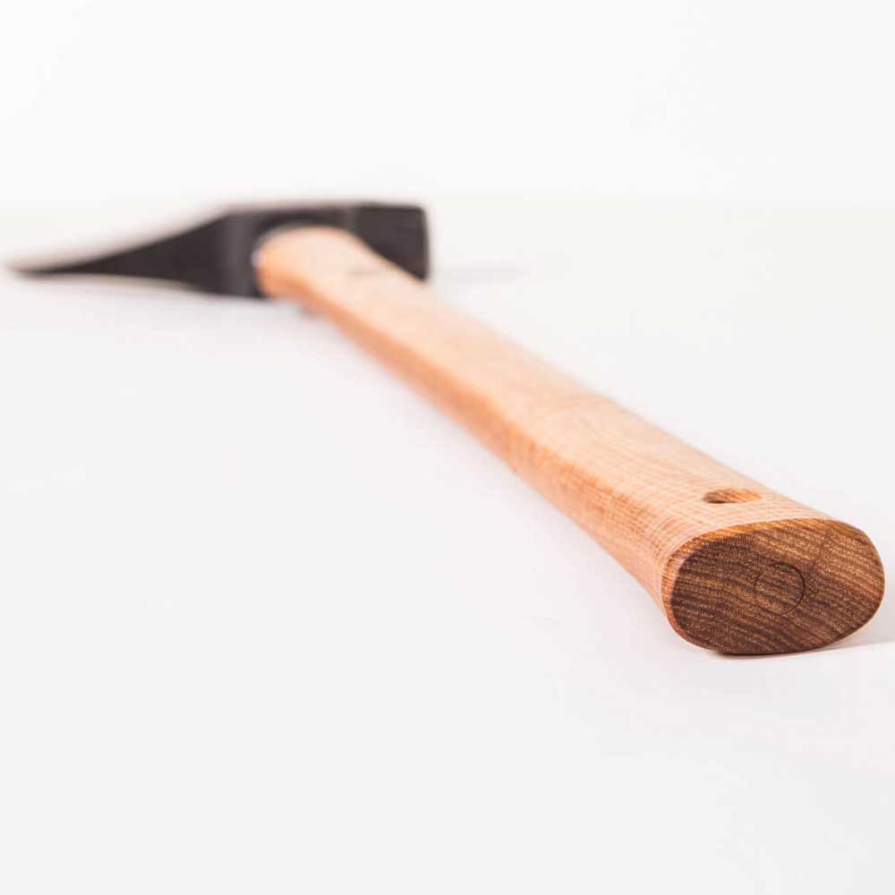 Shop the Gränsfors Splitting Maul axe at Mower City Albury, an authorised dealership. This 80 cm heavy-duty maul is perfect for large logs and is available online and in-store for ultimate convenience. Shop in-store servicing Albury Wodonga area.6